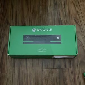 XBOX ONE Camera and game bundle